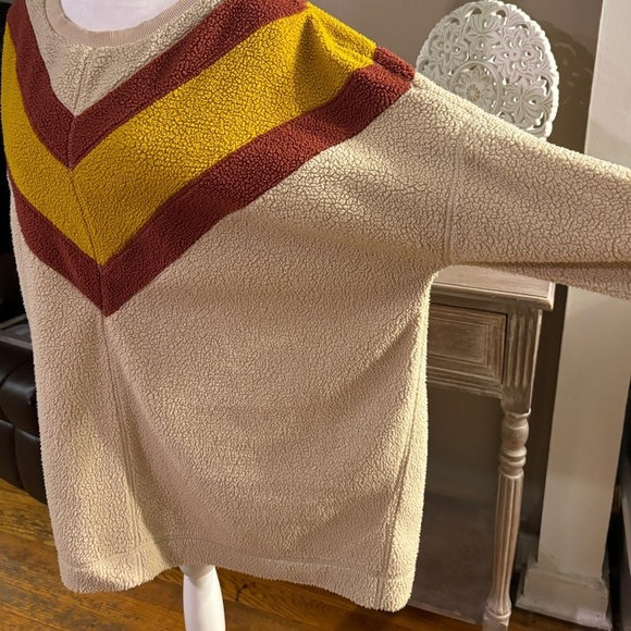 Entro Crewneck Sherpa - Picture 4 of 6